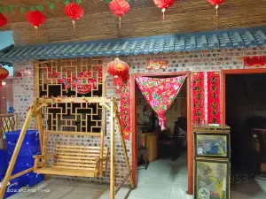 小媳妇农家院铁锅炖灶台鱼