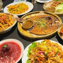 泰莱金·冬阴功手抓饭·傣泰融合·泰国罗氏虾餐厅(滨海大道店) User Photo