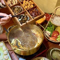 来一锅菌语·野生菌酸汤火锅 User Photo
