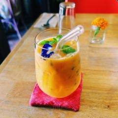 BOUANG Asian Eatery User Photo