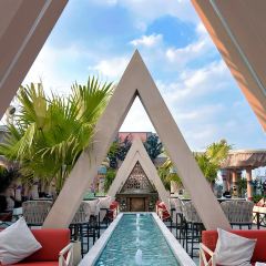 LUXE LOUNGE User Photo