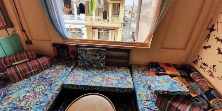 Somsanook Café & Bar