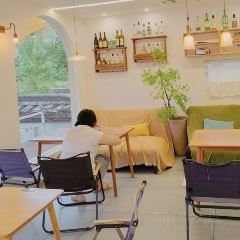 月亮与六便士Cake·Coffee·Meal(大兜路店) User Photo