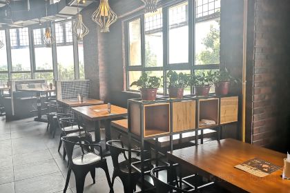 半天妖烤鱼(世欧广场店)