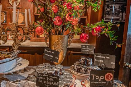 阮大兴糕团(杭州湖滨银泰C区店)