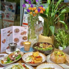 Two Birds One Stone·一石二鸟(木色店) 여행 사진
