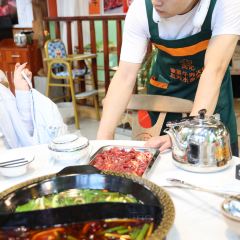 沈记酸菜牛肉火锅店 User Photo