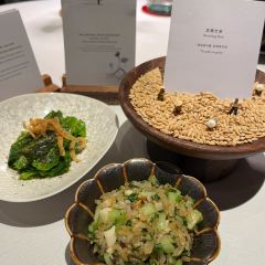 LING LONG User Photo