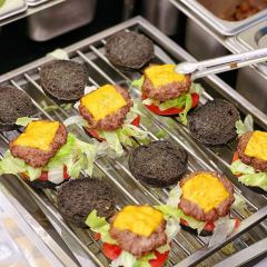 沙朗阿甘鲜肉汉堡(人民公园店) User Photo