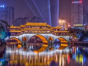 Attrazioni del Giro Notturno a Chongzhou: le opzioni più popolari