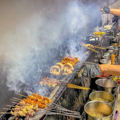 钱锋炭缸烧烤·海鲜·宵夜(华龙道店) 여행 사진