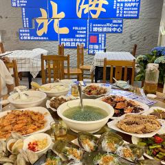 老船夫海鲜馆·本地人肯定·现捞鲜活海鲜(银滩店) User Photo