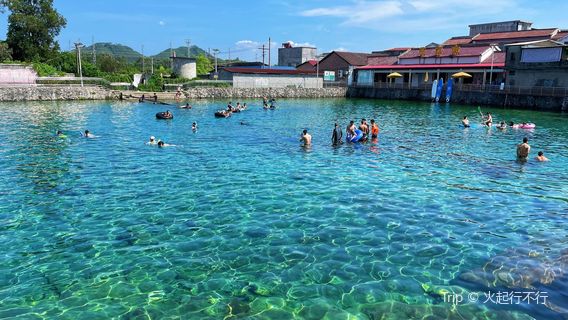 Liangjiang Swimming Pool