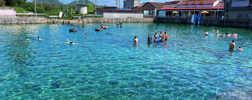 Liangjiang Swimming Pool