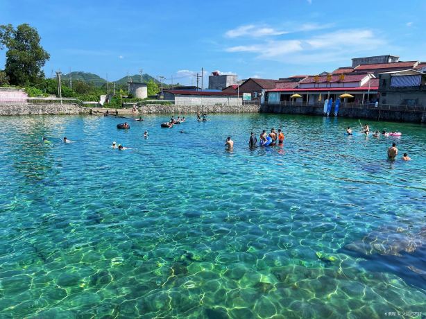 Liangjiang Swimming Pool