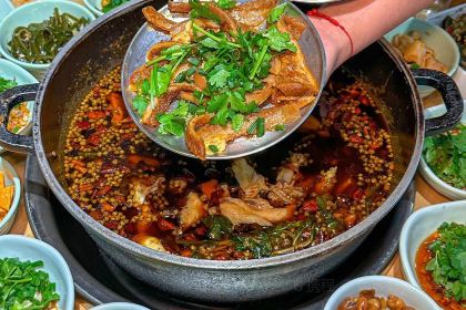 渝芝香美蛙三合鱼(洋河路店)