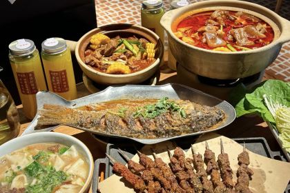 张老炝方城炝锅烩面(经三路店)