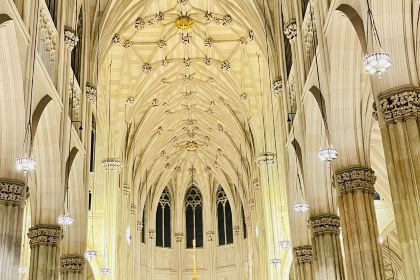 PETER LUGER STEAK HOUSE