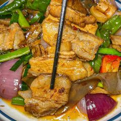 尹二姐守艺川菜(美专校街店) User Photo