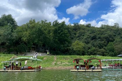 新联生态葡萄采摘园