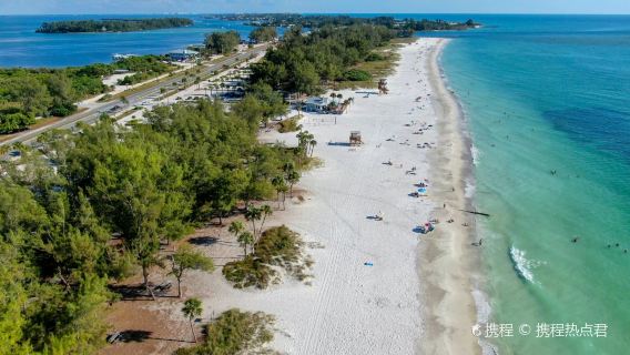 Coquina Beach
