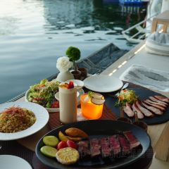 留白LIUBAI·菡萏驿海景度假酒店·留白Villa·菡萏驿海景餐厅(双廊店) User Photo