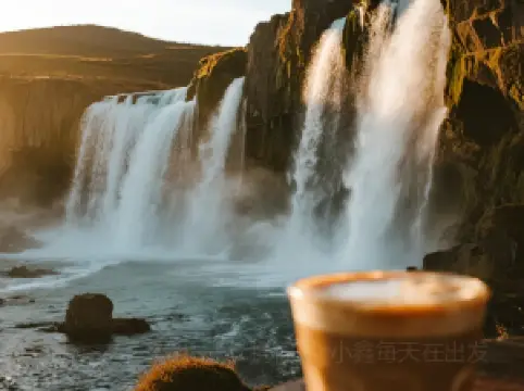 翁布悬崖瀑布咖啡