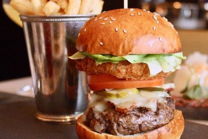 per se Social Corner