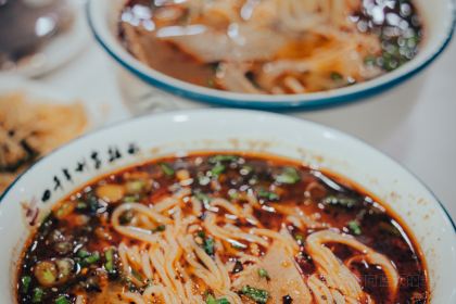 张家牛杂汤(花土沟店)