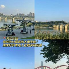方酥锅盔(古城总店) User Photo