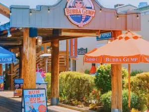Pebble Beach Market