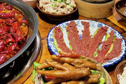 重庆叁叁火锅(钢铁店)