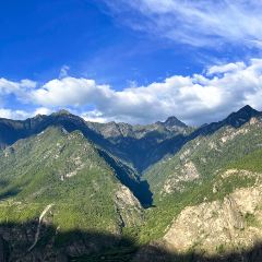 丹巴光与林酒店·及所悬崖餐厅 User Photo