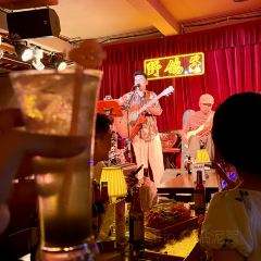 Wild Pigeons Bar 여행 사진