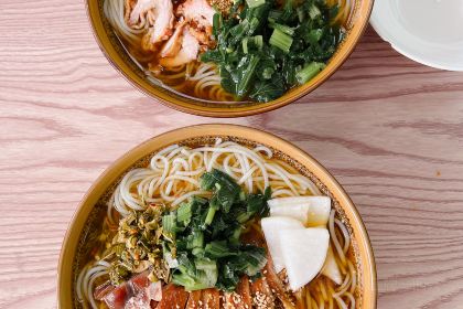 马氏卤鸡米线(小火车头店)