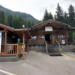 Curona Hut Seceda User Photo