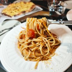 漓岸璞闲文旅酒店(阳朔西街漓江店)·上房野BISTRO·餐×酒×咖 User Photo