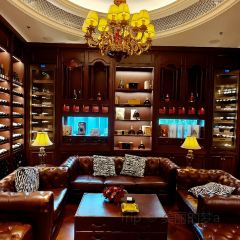 UNIVERSAL BUND BAY User Photo