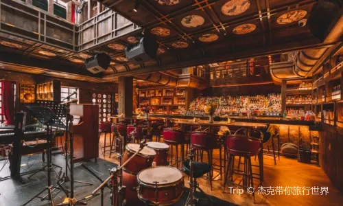 Bar Fable