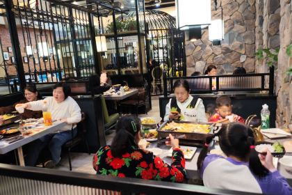 简普菜烤鱼(高邮世贸店)