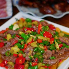 牛满堂土菜馆·跷脚牛肉(峨眉店) User Photo