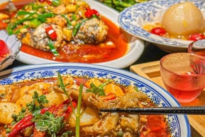 鱼探花烤鱼烧烤酒肆(总店)