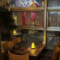 PARACHUTE TOWER BAR User Photo