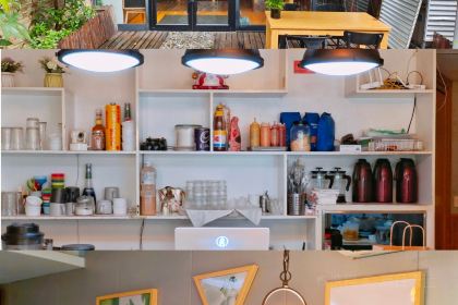 MAI BU LA SUO JIN CUN DIAN