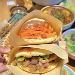 张老炝方城炝锅烩面(经三路店) User Photo