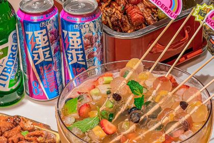 九街三叁街头鸡脚筋串串(九街店)