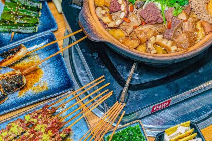 黄先生牛杂烧烤店(裕安店)