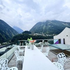 海螺沟同堂·Secret Garden Holiday Villa·雪山观景野奢度假温泉美墅·小术林别院雪山观景餐厅 여행 사진