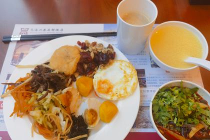 乌海兴泰名都假日酒店·明爵自助餐厅