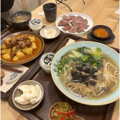 水上漂·牦牛肉自助火锅 User Photo